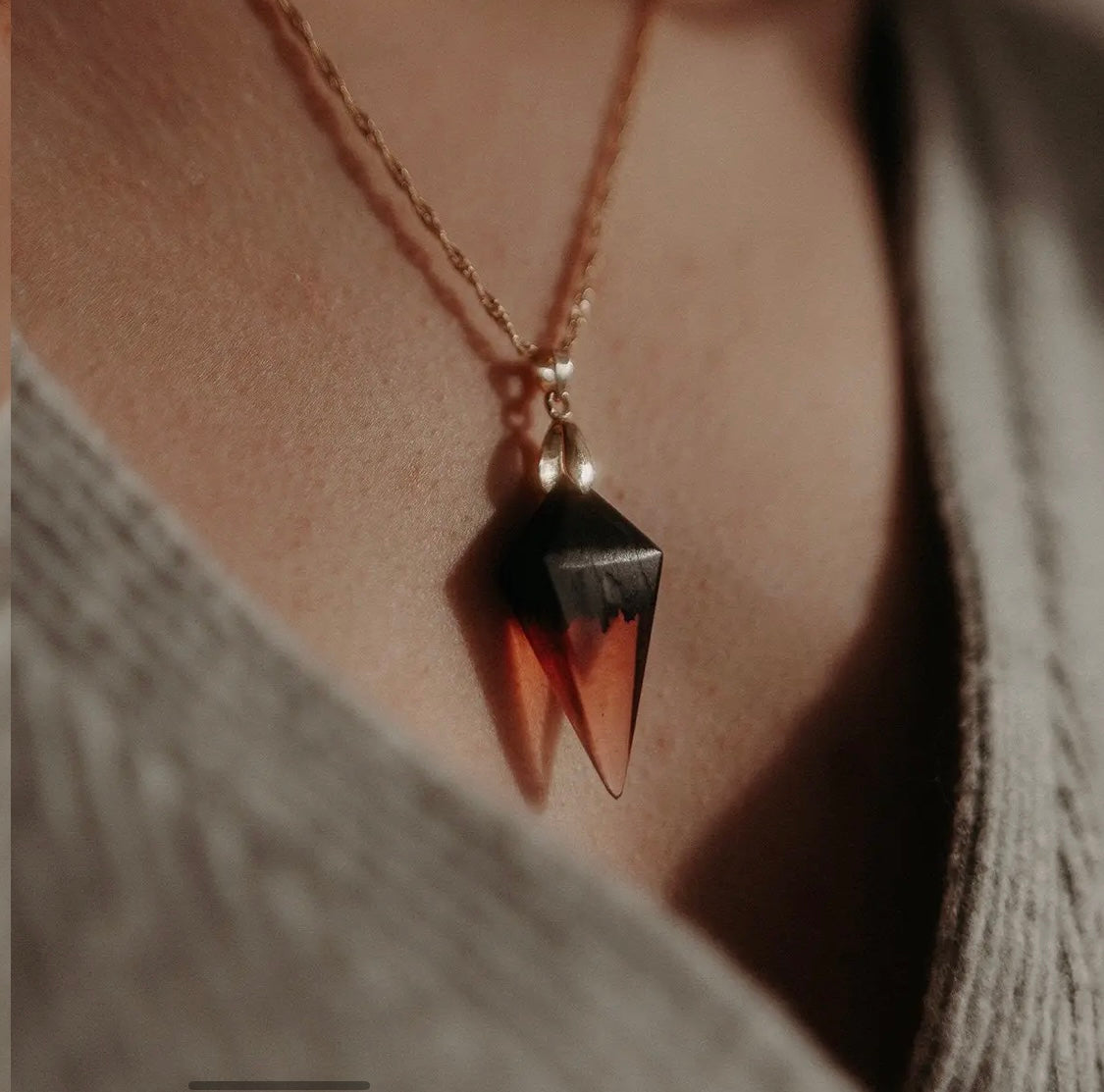 Pendentif en Ébène