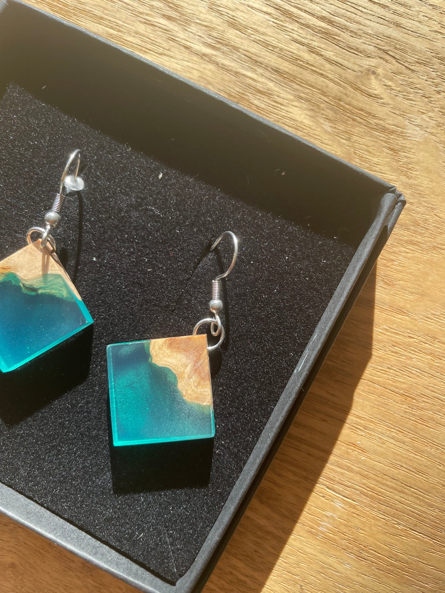 Boucle d’oreilles en loupe d’eucalyptus