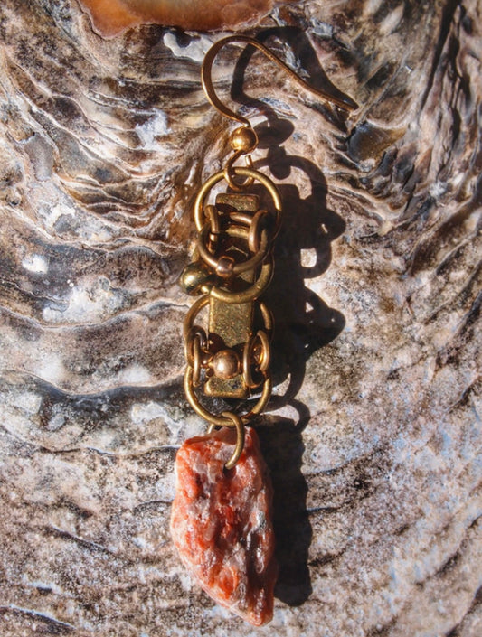 Mono boucle unisexe style alternatif - pierre et acier upcyclé